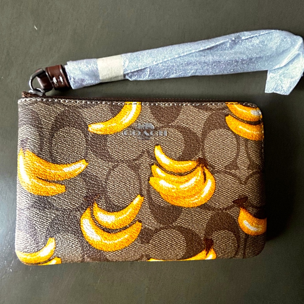 COACH | Banana Monogram Wristlet